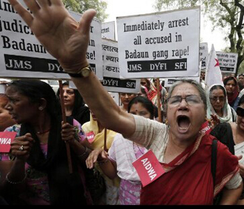 印度官员称强奸“有时对有时错”引众怒