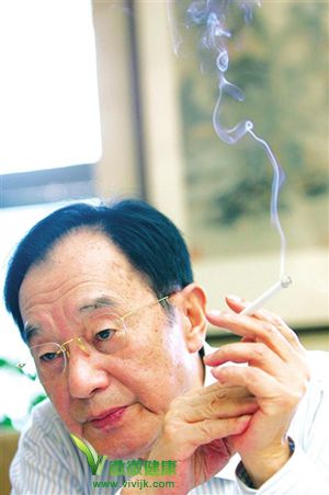 著名作家张贤亮去世：3月已患癌症 