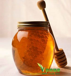 优质蜂蜜挑选有技巧: 优质蜂蜜更黏稠