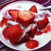 草莓菠菜 早餐吃这些有助于提亮肤色