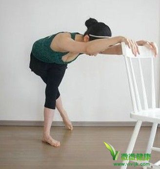 超简单椅子瘦腿操 打造性感美腿