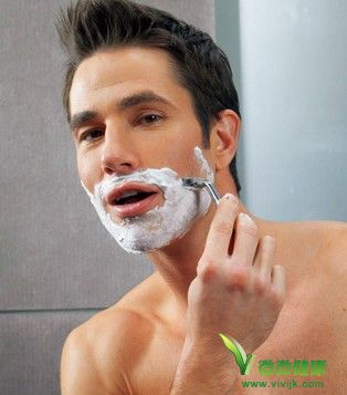 男人最好什么时间刮胡子？