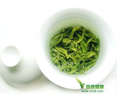 巧用绿茶洁面泡澡，养颜又抗衰