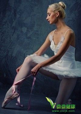 芭蕾舞减肥 简单动作塑完美身材