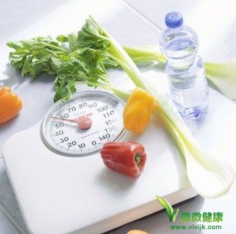 大S发孕照喜当妈 素食减肥险致不孕