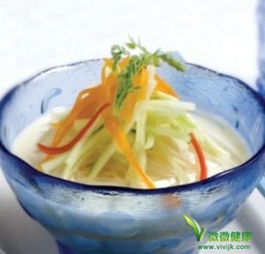 吃什么瘦脸？4个瘦脸食谱让你速变小脸